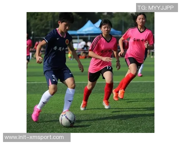 我与足球的故事：激情梦想与成长的旅程